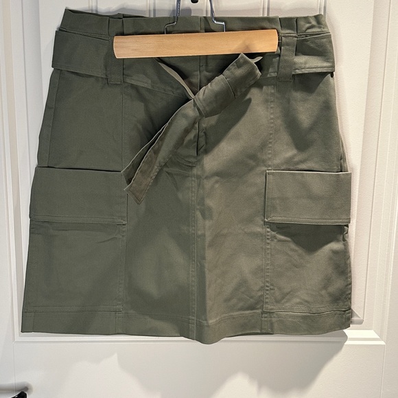 LOFT Outlet | Deep Lichen Green Belted Cargo Skirt - Women - Picture 7 of 9